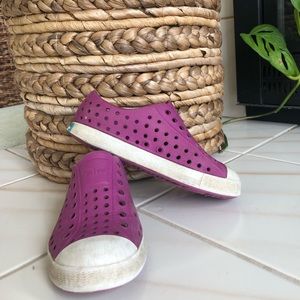 Purple native natives water shoes Jefferson size 10 kids